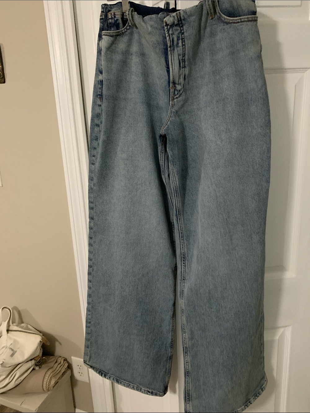 Good American Light Wash Wide Leg Jeans